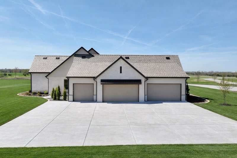 12755 E Canongate Cir, Wichita, KS 67226