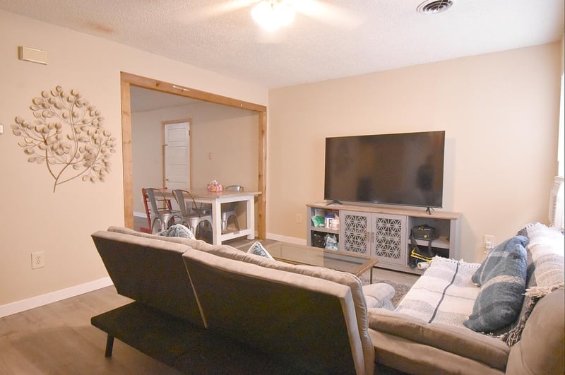 3336 - 3340 E Cessna Dr, Wichita, KS 67210