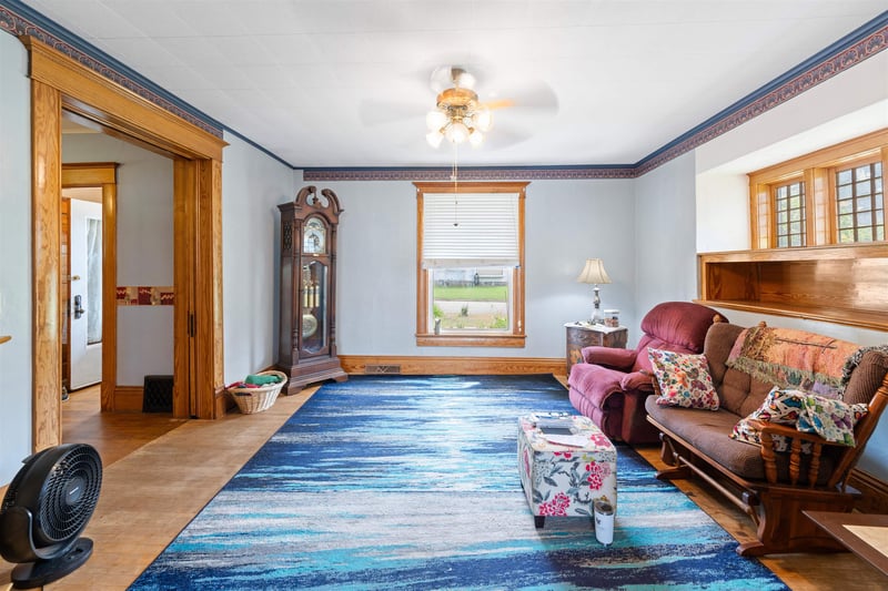 121 N Jackson St, Marquette, KS 67464