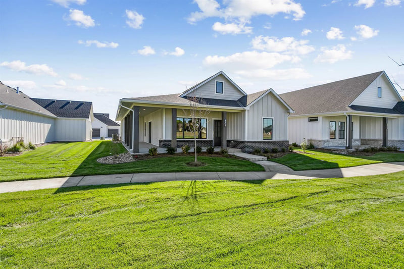 4508 Harborside Dr, Wichita, KS 67204