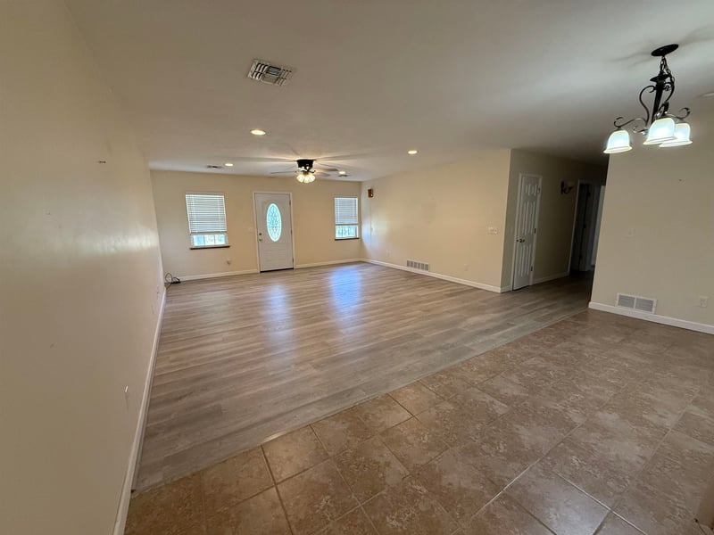 1009 N 190th Rd, Minneapolis, KS 67467