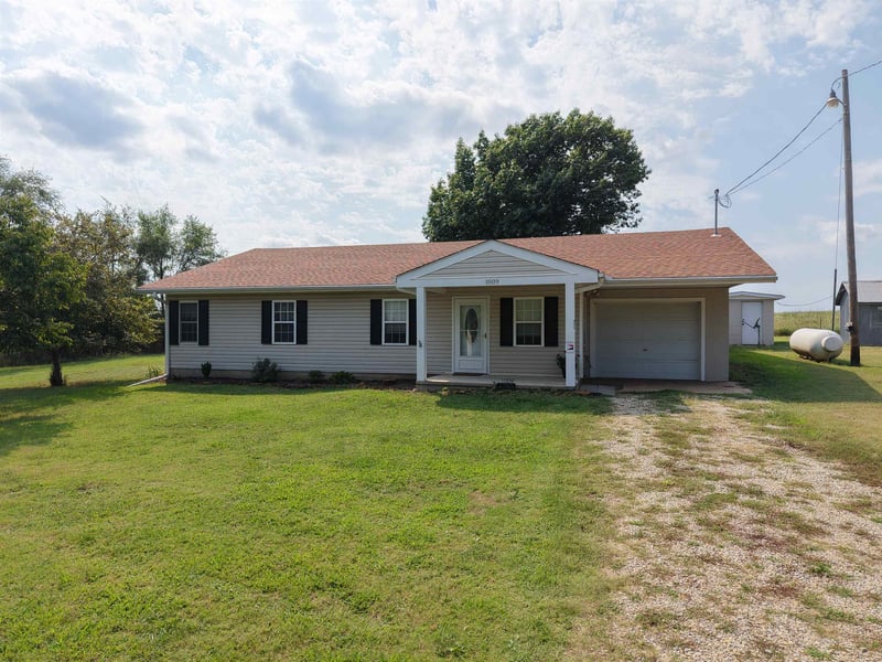 1009 N 190th Rd, Minneapolis, KS 67467