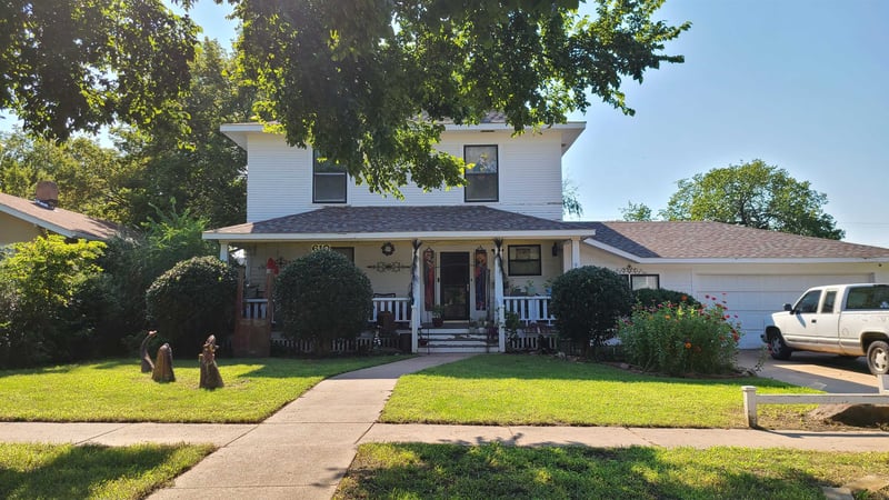 610 Washington Ave, Wellington, KS 67152