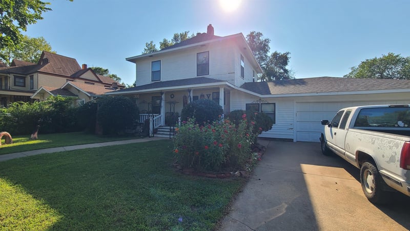 610 Washington Ave, Wellington, KS 67152