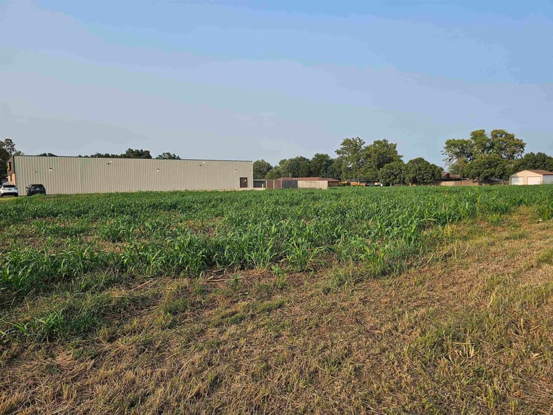 3930 Hoover Rd, Wichita, KS 67215