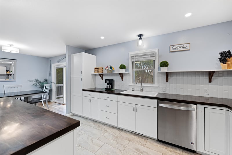 415 Charles Rd, Abilene, KS 67410