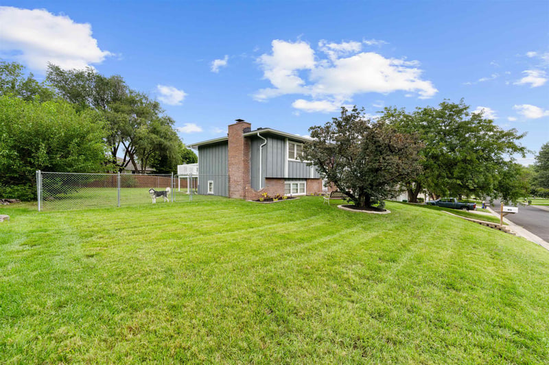 415 Charles Rd, Abilene, KS 67410