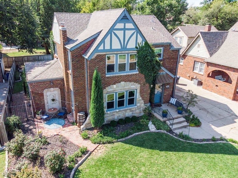 139 N Dellrose Ave, Wichita, KS 67208