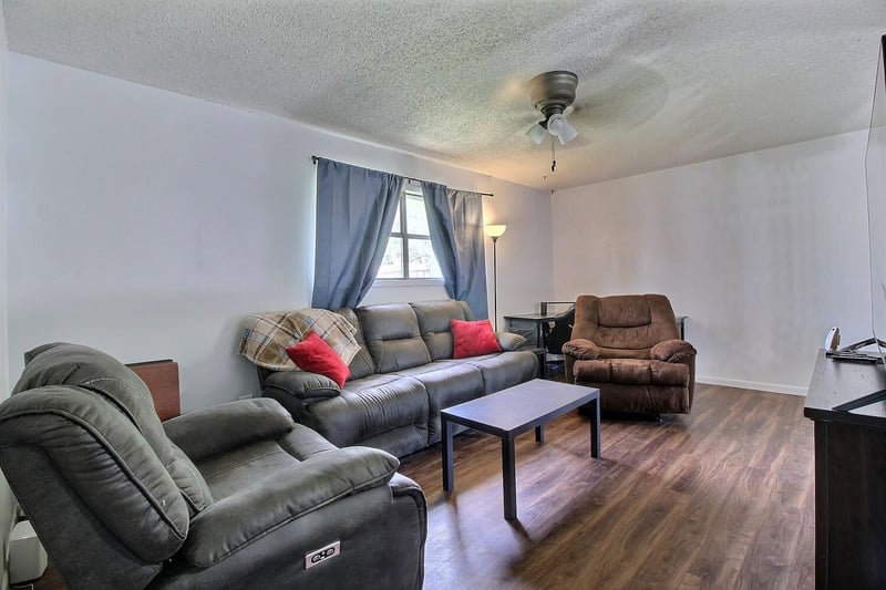 411 Washington St, Belle Plaine, KS 67013
