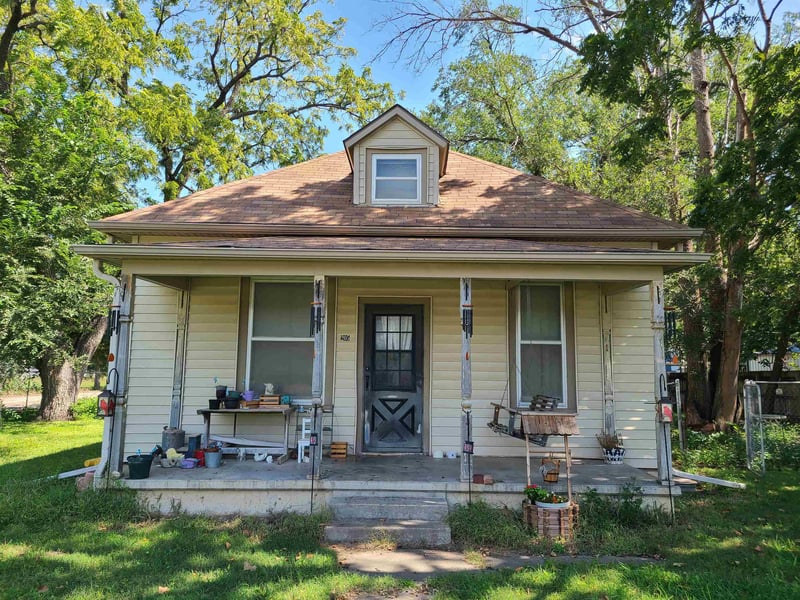 205 Cole St, Lindsborg, KS 67456