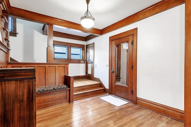 347 S Clifton Ave, Wichita, KS 67218