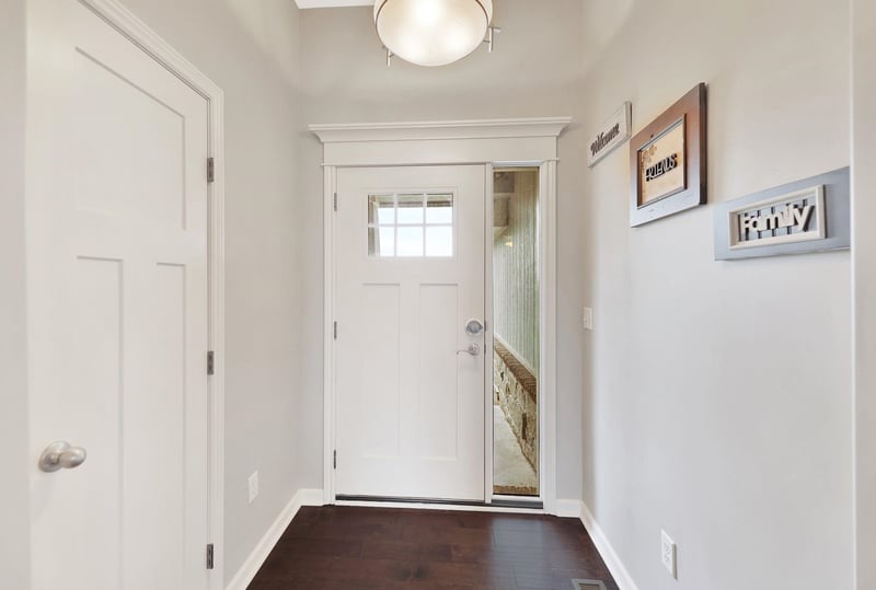 1240 N Countrywalk Ct, Rose Hill, KS 67133