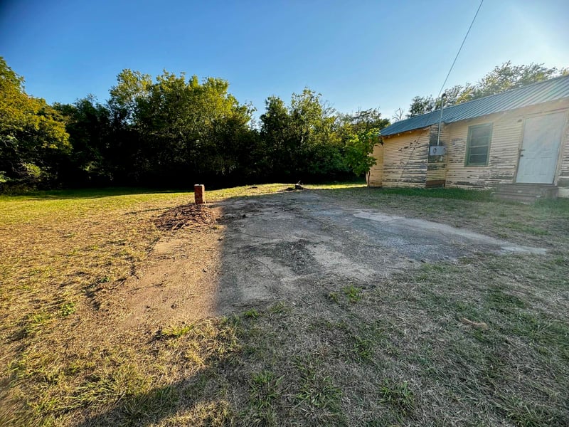 871 E 90th Ave N, Belle Plaine, KS 67013