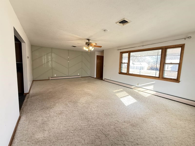 321 N Nelson St, Bennington, KS 67422