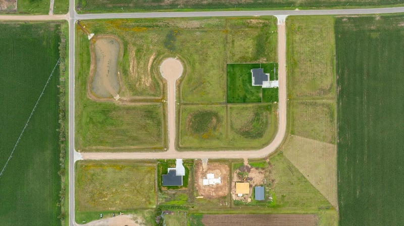 13647 W Homestead Dr, Colwich, KS 67030