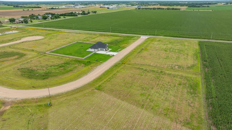 13647 W Homestead Dr, Colwich, KS 67030