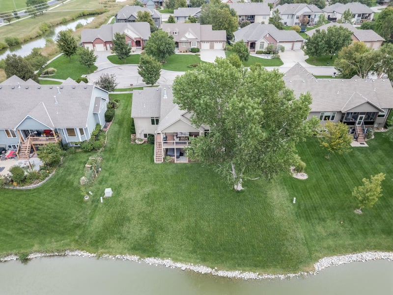 3329 N Wild Thicket Ct, Wichita, KS 67205