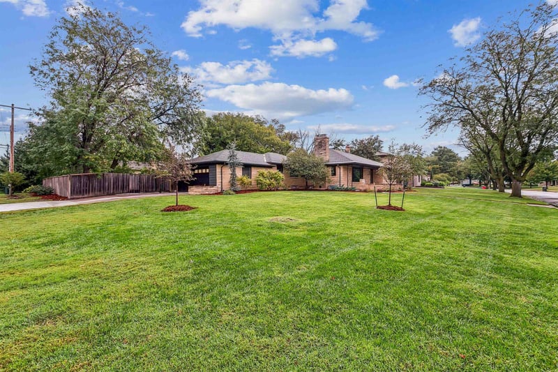 206 S Brookside St, Wichita, KS 67218