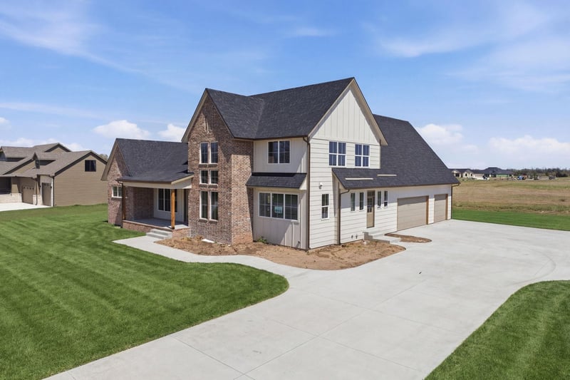 16765 Hickory Ct, Goddard, KS 67052