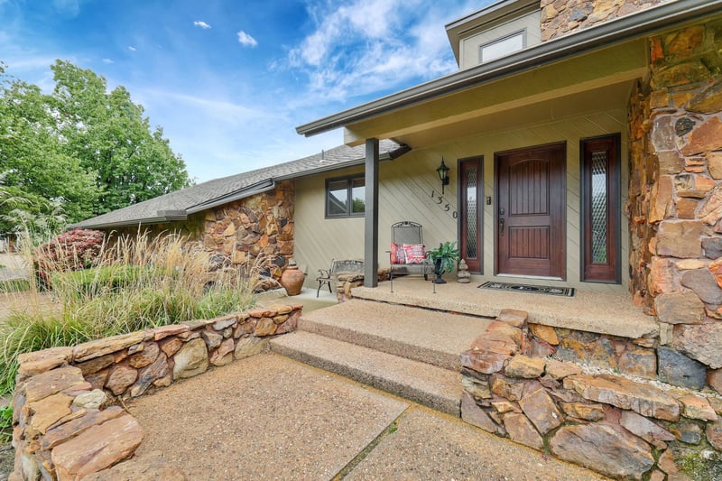 1350 N Cardington, Wichita, KS 67212