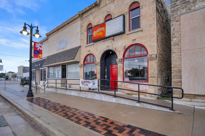 114 Main St, Marion, KS 66861