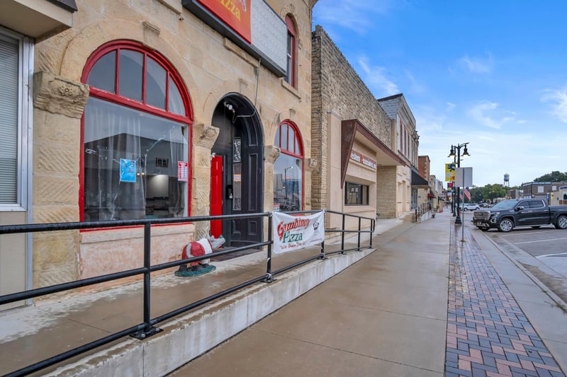 114 Main St, Marion, KS 66861