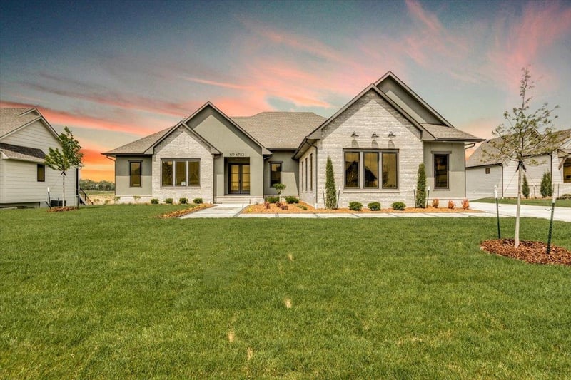 4782 N Ridge Port Ct, Wichita, KS 67205