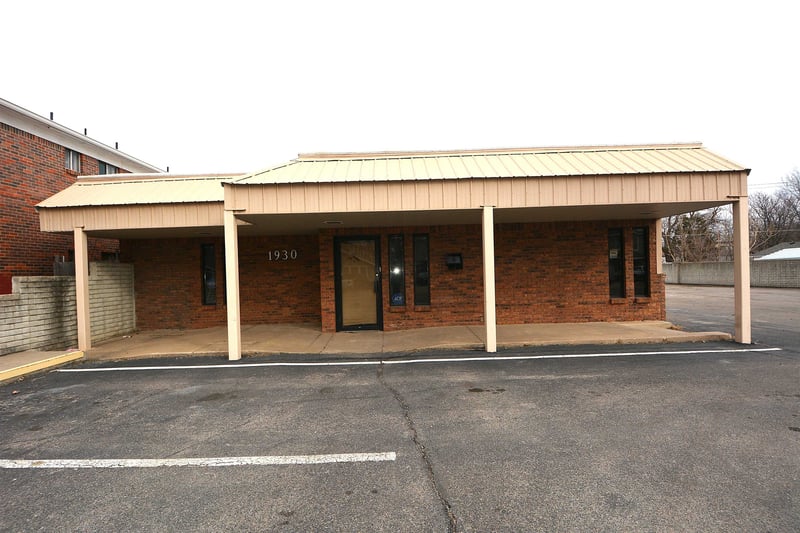 1930 S Broadway Ave, Wichita, KS 67211