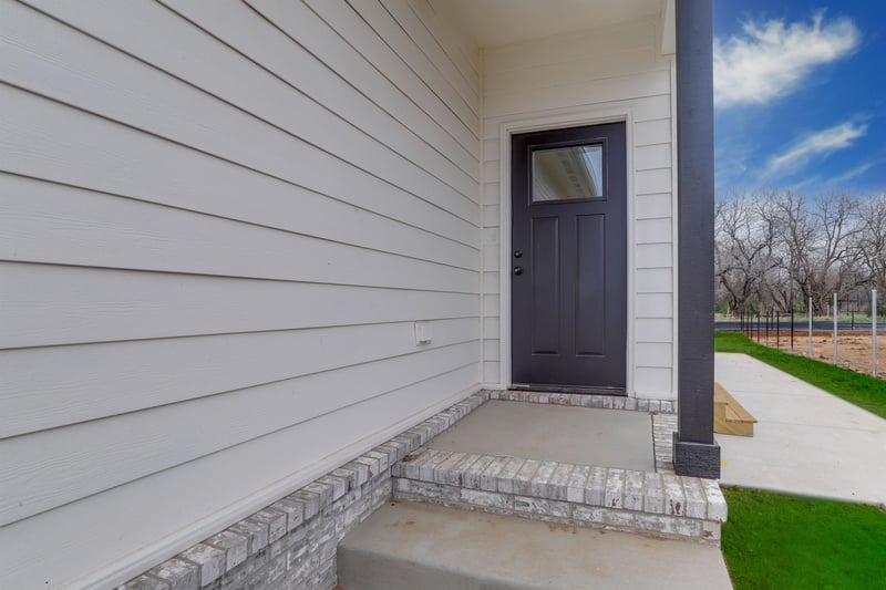5247-5249 Pinecrest Ct N, Bel Aire, KS 67220