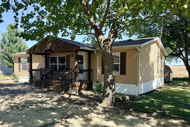 2128 Schlotthauer , Marion, KS 66861