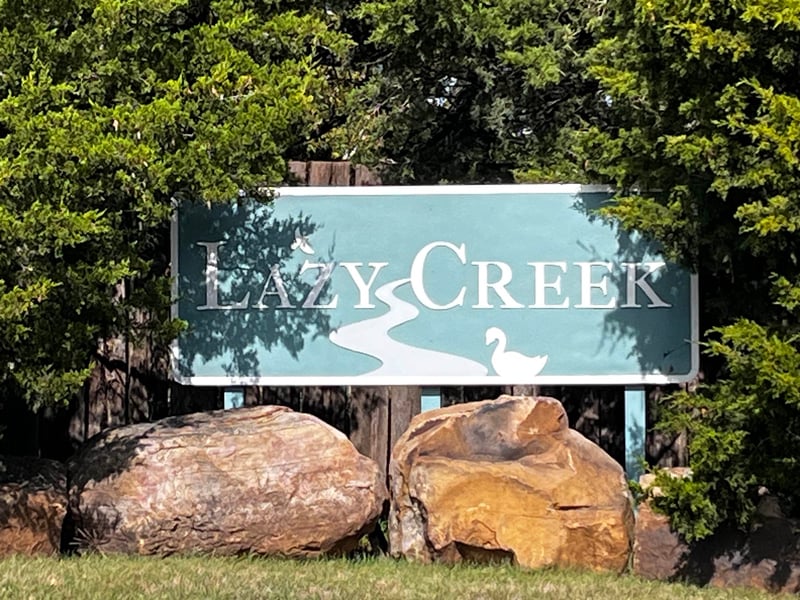 1208 Lazy Creek Ct, Newton, KS 67114