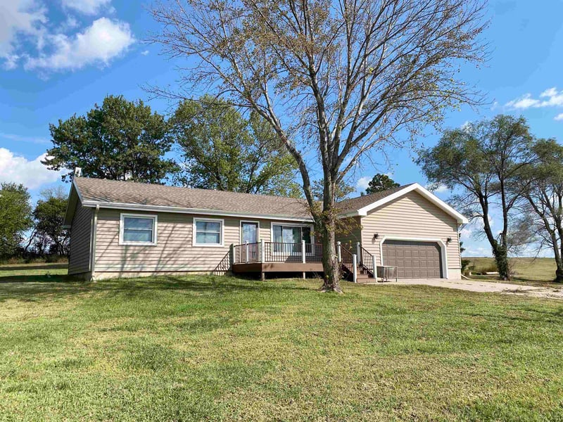 1824 Quail Rd, Concordia, KS 66901