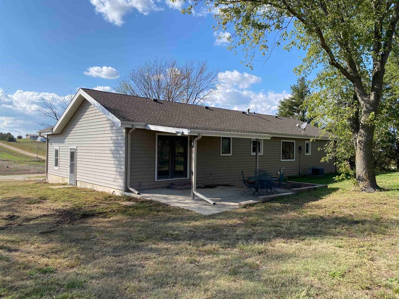 1824 Quail Rd, Concordia, KS 66901