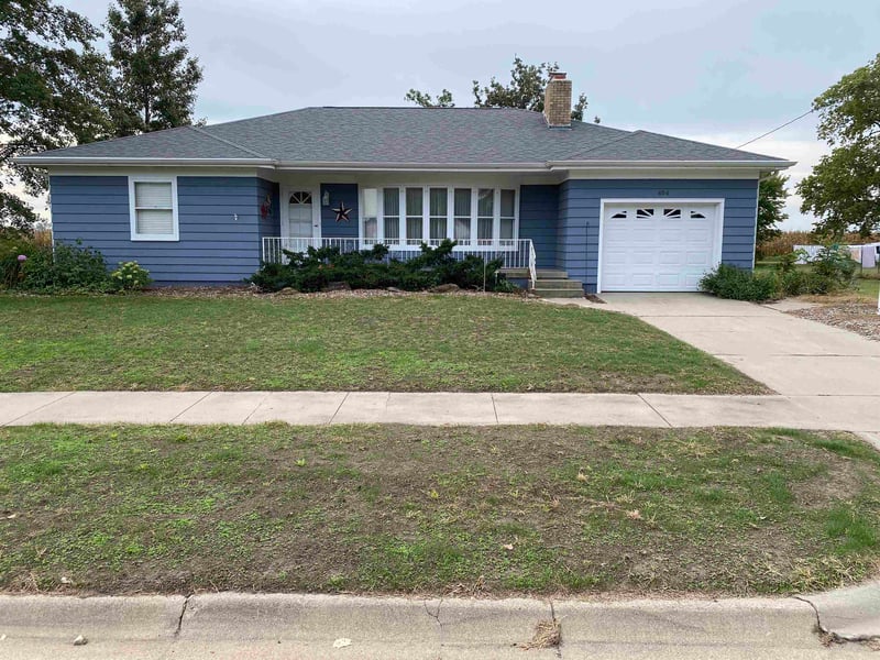 404 Arcadia, Clifton, KS 66937