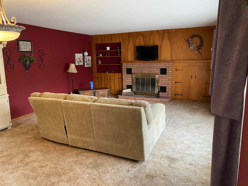 404 Arcadia, Clifton, KS 66937