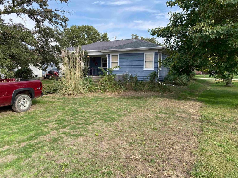 404 Arcadia, Clifton, KS 66937