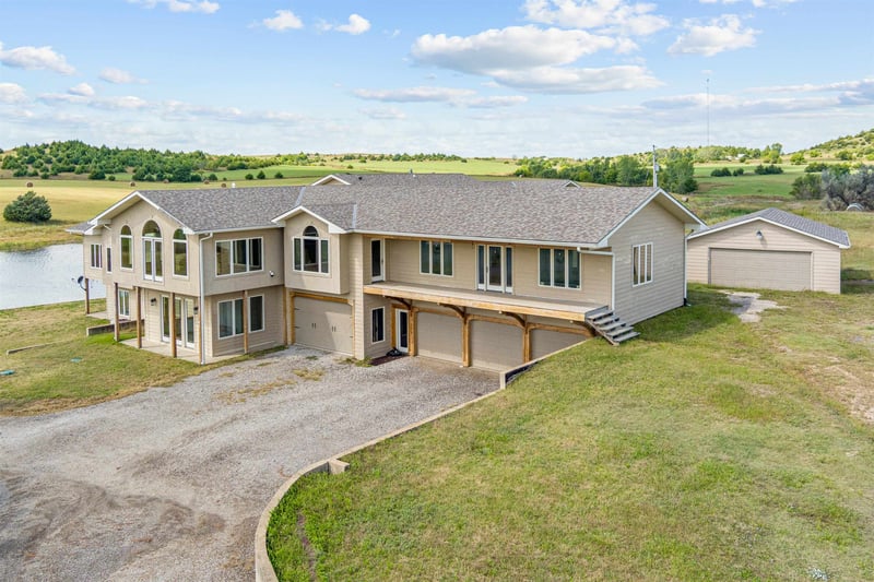 279 170th Rd, Bennington, KS 67422
