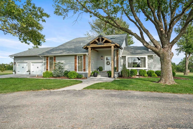 4530 S Land Ave, Derby, KS 67037