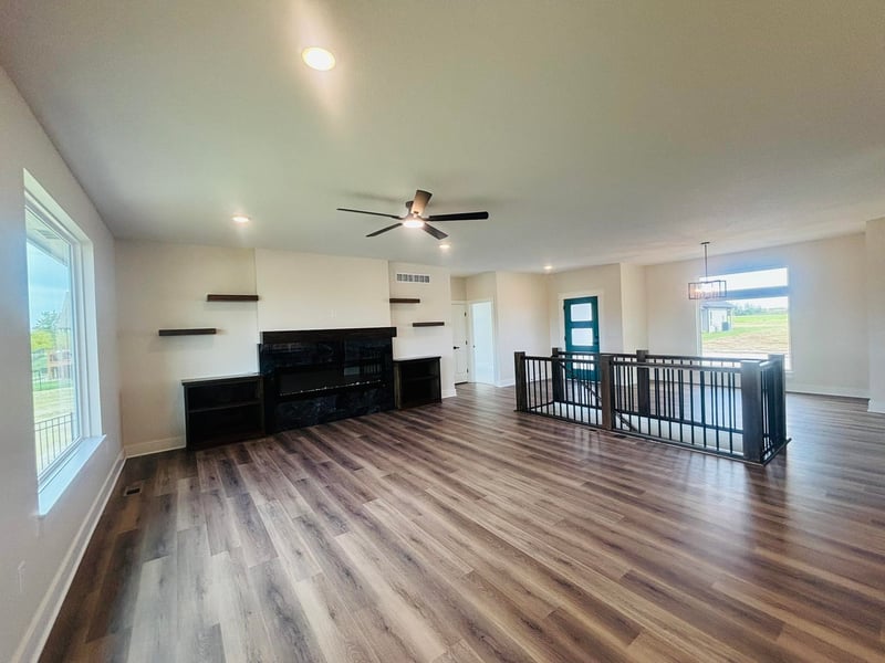 8478 E Deer Rn, Bel Aire, KS 67226
