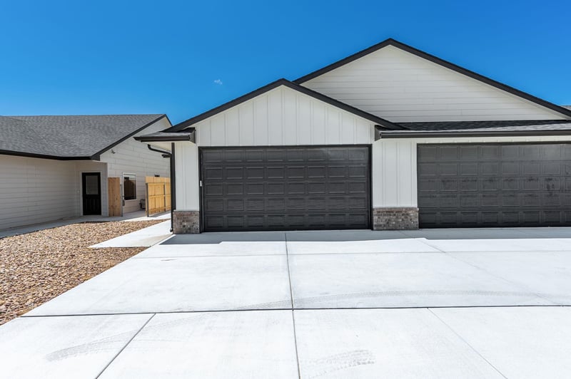 505 Harper St, Valley Center, KS 67147-8955
