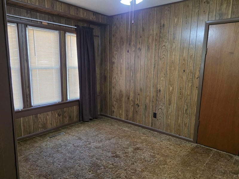 1021 3rd St, Arkansas City, KS 67005