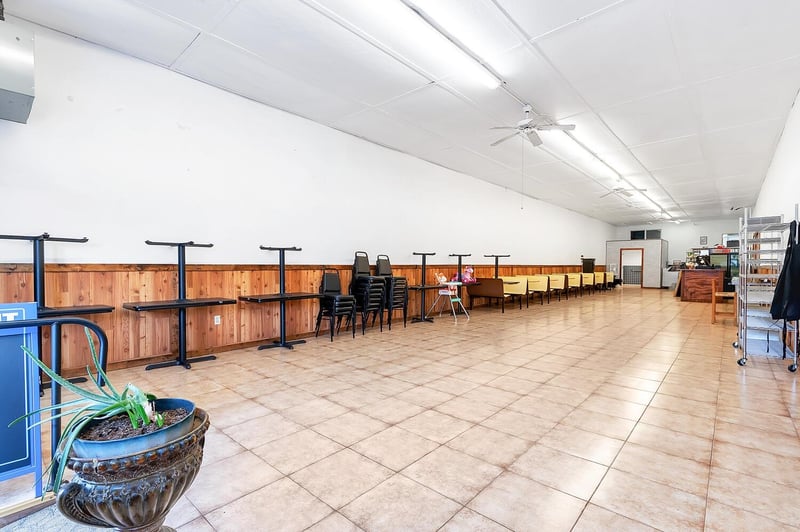 136 Long St, Dighton, KS 67839