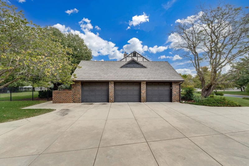 13720 E Saint Andrews Pl, Wichita, KS 67230