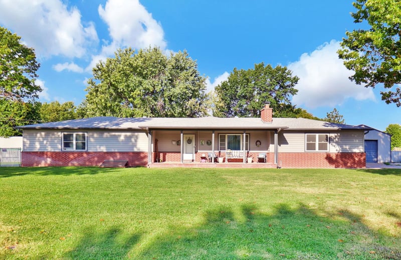 1441 S Lark Ln, Wichita, KS 67209