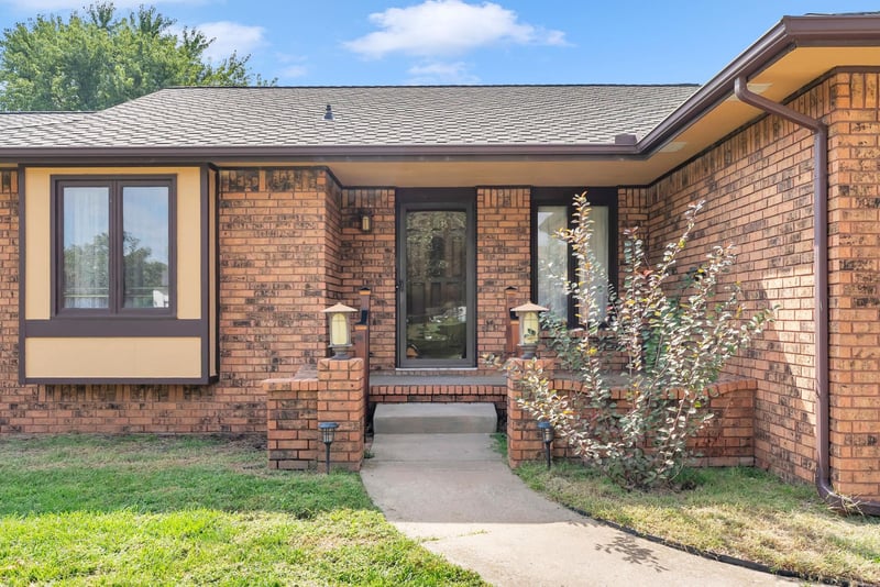 11327 W Texas, Wichita, KS 67209