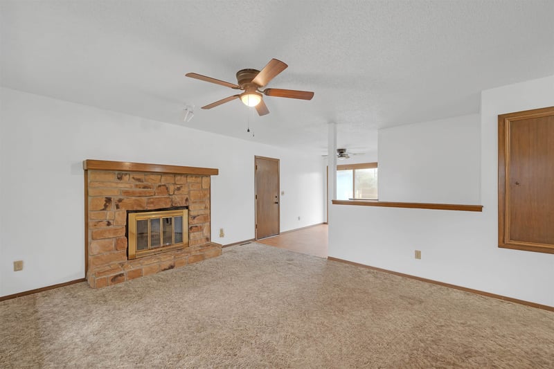 1424 N Estate Rd, Peck, KS 67120