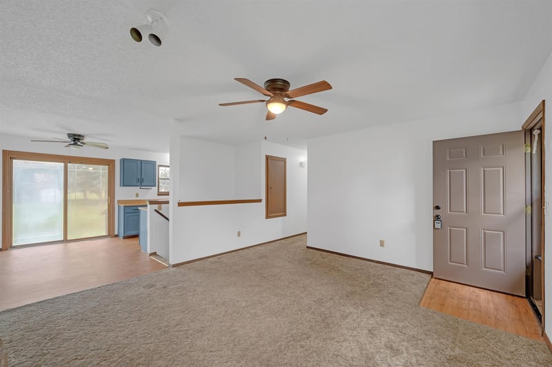 1424 N Estate Rd, Peck, KS 67120