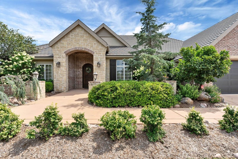 10721 E Genova, Wichita, KS 67206