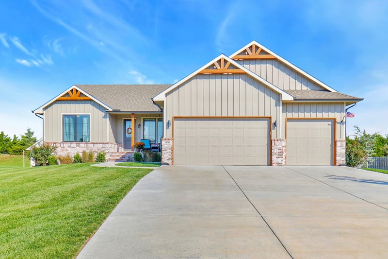 3570 Bluestem Ct, Rose Hill, KS 67133