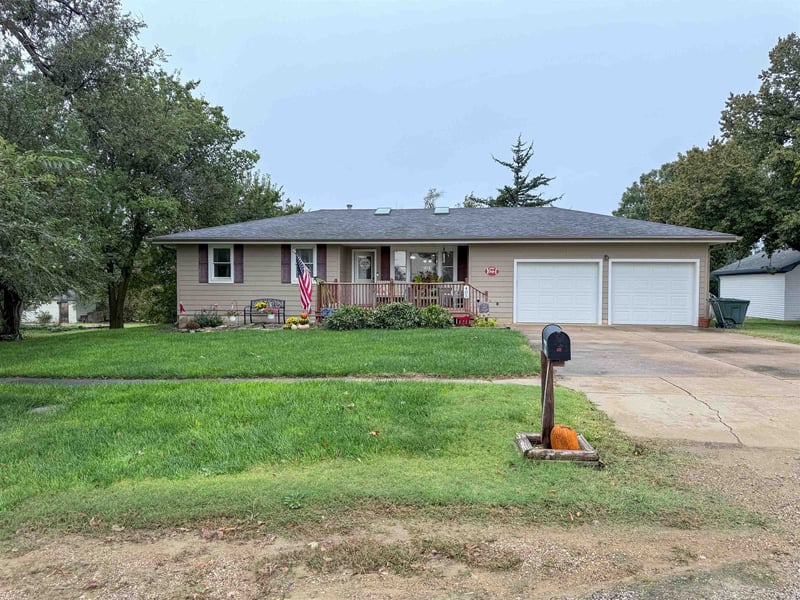 405 N Pennsylvania, Sylvan Grove, KS 67481